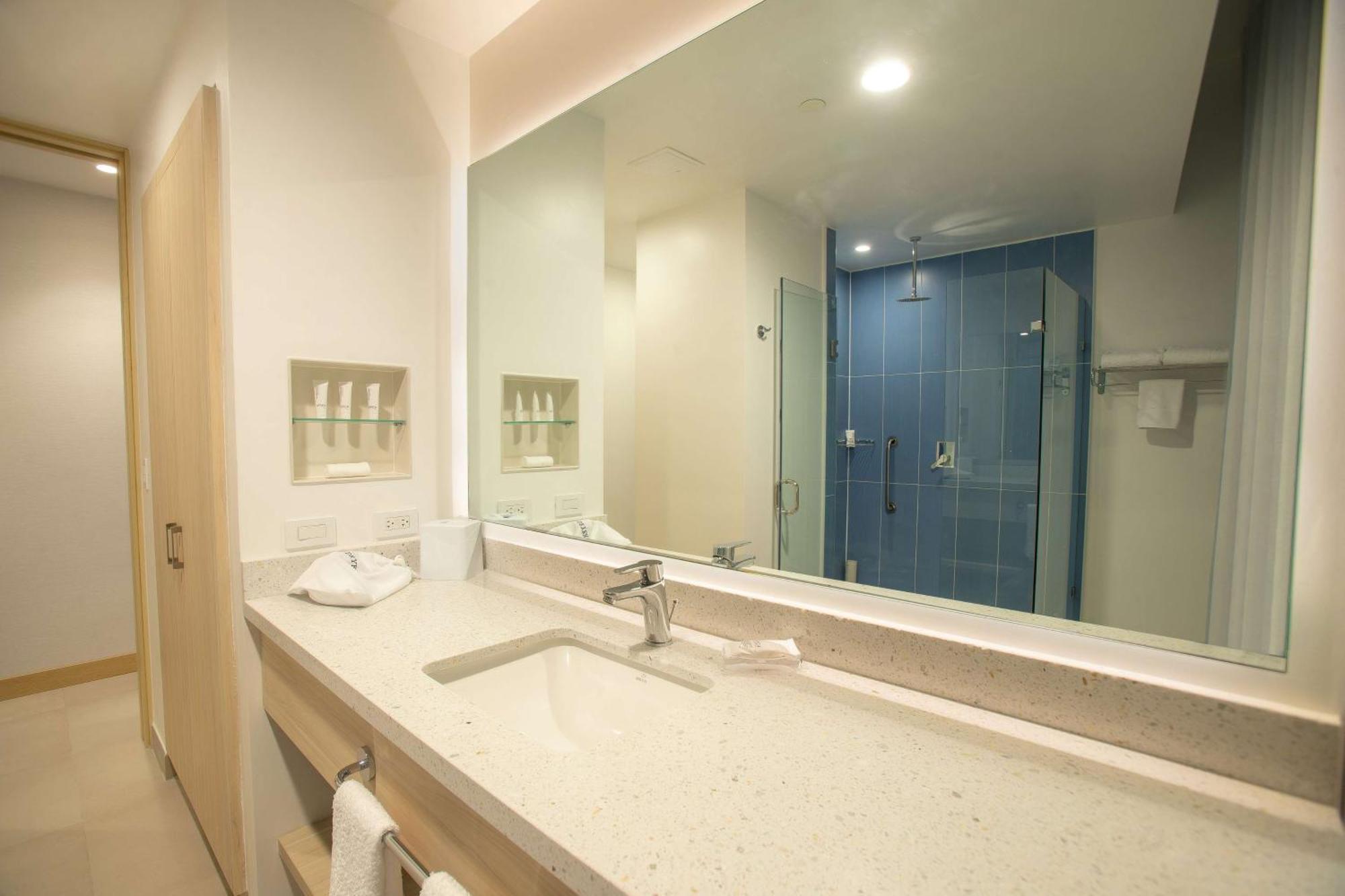 Hampton By Hilton Quito La Carolina Park Ξενοδοχείο Εξωτερικό φωτογραφία